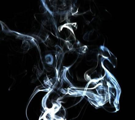 天狼不是高开低走，而是各种原因所致，非常遗憾的一部番剧