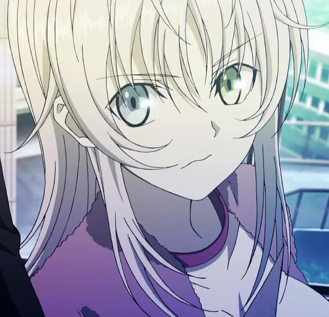 5位猫咪属性的动漫萌妹子，羽川撩人无比，只有第5能让人吐血三升