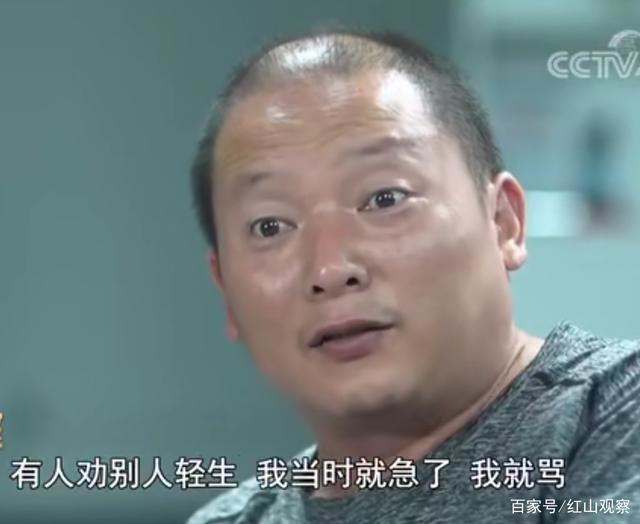 “黑动漫”害死17岁儿子，为了挽救其他人，他选择了这样做