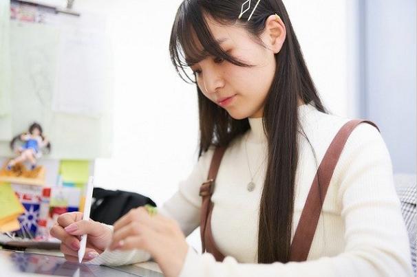 日本美女动画监督坦言，自己做这份工作是因为做不了漫画家