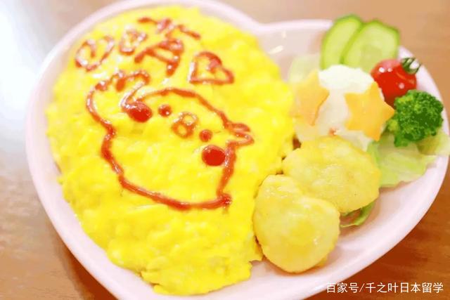 日本的女仆咖啡厅是如何诞生的？为什么加入了“萌”属性？