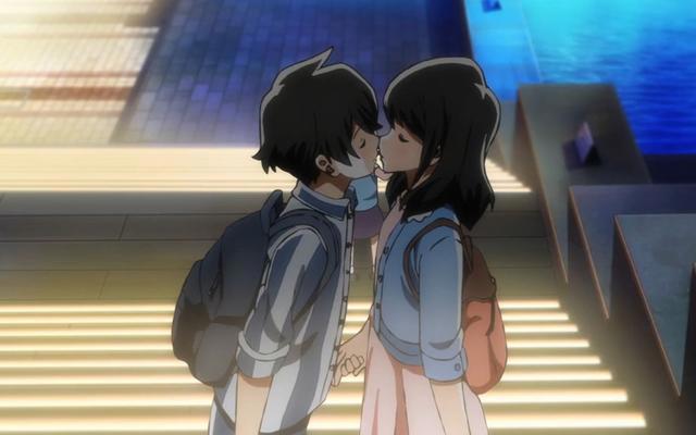 《月色真美》和《秒速五厘米》是一个跨越巨大时空的爱情故事