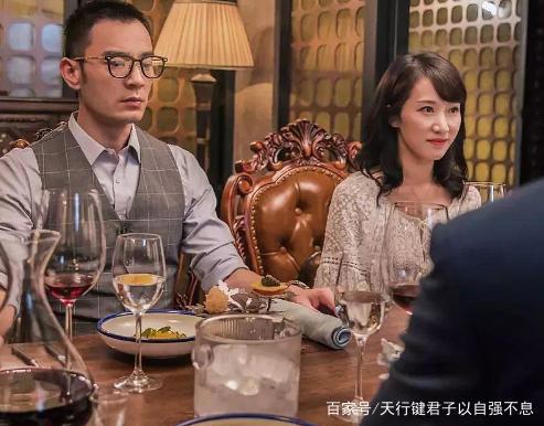 《超时空同居》：两个时空中的一对恋人