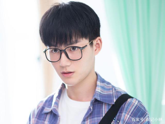 《超时空恋人》刚播出，播放量就破亿了，连追十二集过瘾！