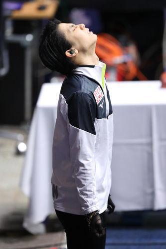 次元反向炸裂！不会骑自行车的羽生结弦在漫画中成为自行车手！