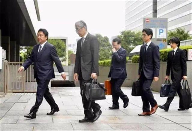 因为一部《咒术回战》二创作品，日本网友明白到“日本正在变穷”