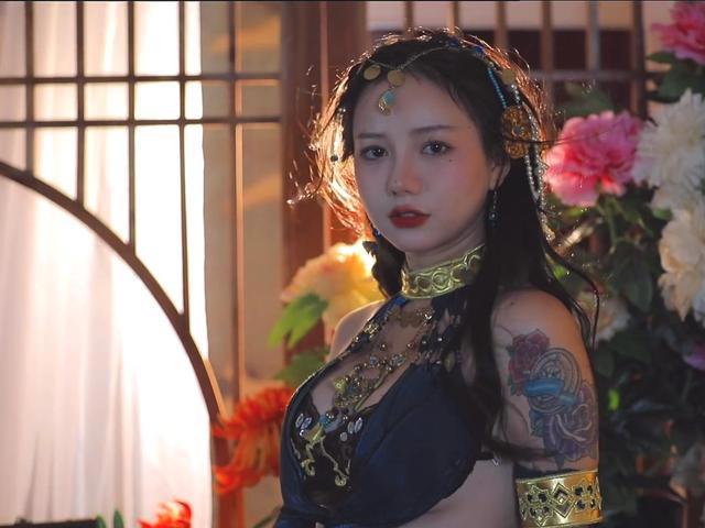 高颜值美女COS永劫无间迦南，只因身材太好，播放量破百万