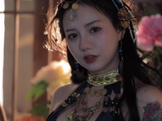 高颜值美女COS永劫无间迦南，只因身材太好，播放量破百万