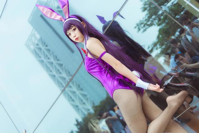 路人女主的养成方法霞之丘诗羽兔女郎cosplay