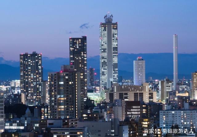 东京最繁华的街区之一，吃喝玩乐的好去处，围观各类艺术活动