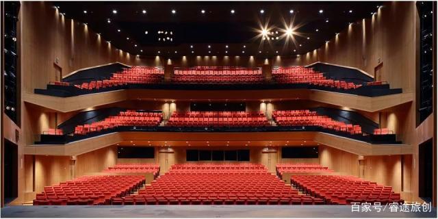 从无人逗留的到“国际剧场型车站”，池袋做了什么？