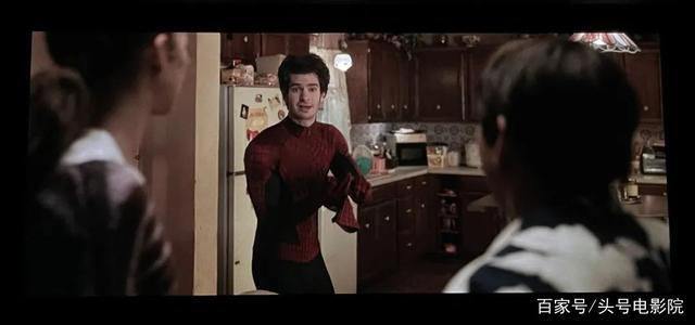 《蜘蛛侠3》三蛛同框！46岁托比马奎尔复出，苍老憔悴，令人唏嘘