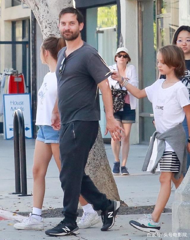 《蜘蛛侠3》三蛛同框！46岁托比马奎尔复出，苍老憔悴，令人唏嘘