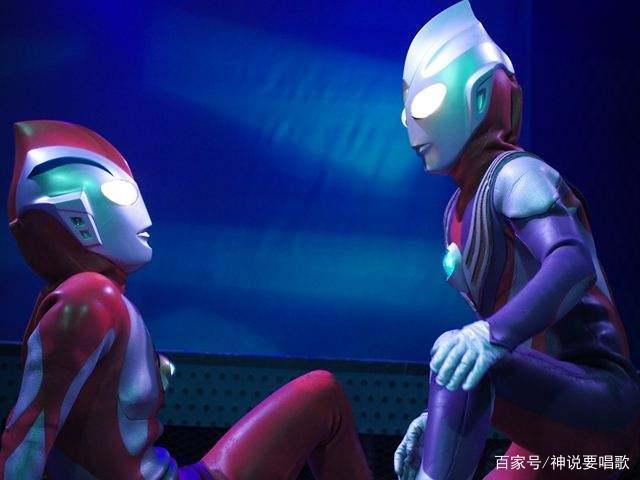 机动奥特曼：钢铁纳伊斯形象公开吃巧克力变身的最萌钢铁奥特曼