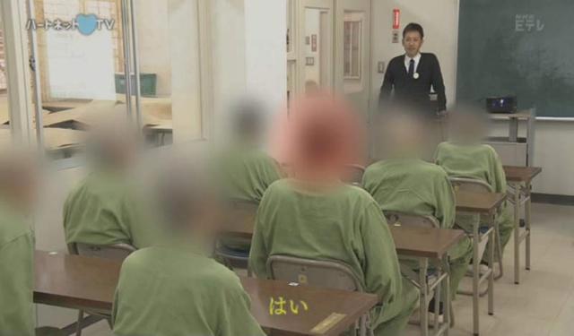 发展障碍：成年男人不该看《光之美少女》？日本纪录节目跟拍引战