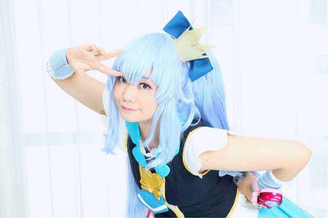 眼花缭乱！45人COSPLAY光之美少女，要拍下所有人也是种本事啊