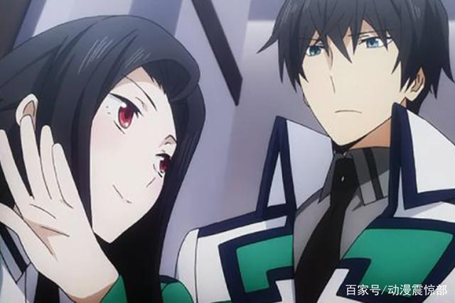 动漫中的学生会长，她为了解放所有“单身狗”而不择手段当上会长！