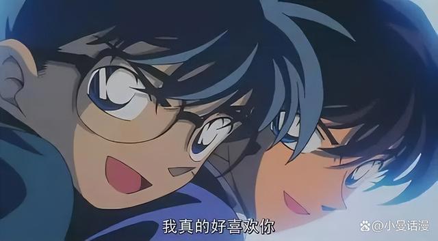 你以为柯南动画只在正片里撒糖？不，它在剧场版里撒更多