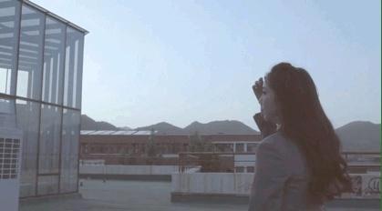 你听说过扬琴吗？她！是敲扬琴的闪光少女！