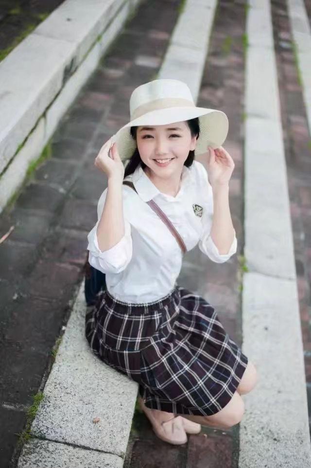 你听说过扬琴吗？她！是敲扬琴的闪光少女！