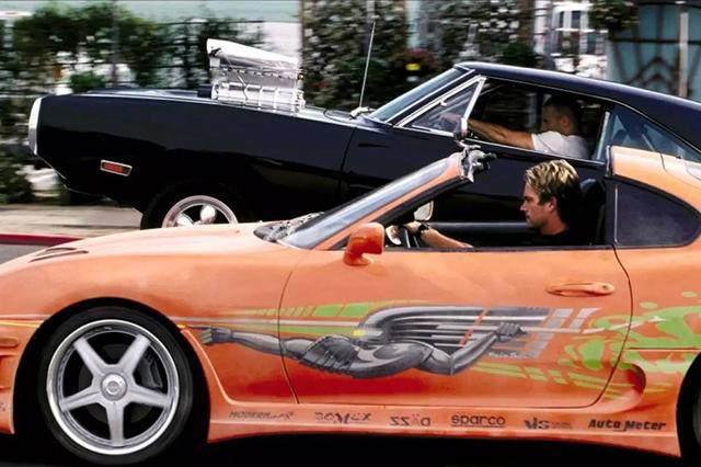这7款电影里的神车，个个都神通广大，看到最后一个我笑了，国产车也能这么牛