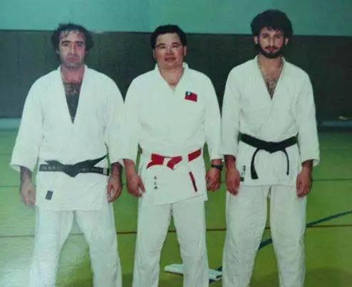 本拉登硬盘塞满小黄片，希特勒痴迷看动画！