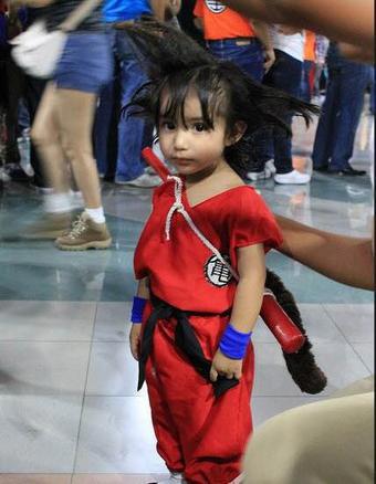 当《龙珠》遇上cosplay，小悟空超可爱，比克非常绿