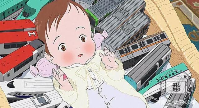 细田守笔下这部两极分化的动画，我看到的却是光怪陆离与家族温情