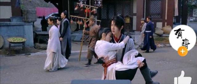 有翡特辑：赵丽颖高难度威亚动作，王一博说侠义就是问心无愧！