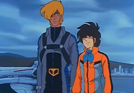 《太空堡垒》第一集，瑞克和明美初次相遇，驾驶战机搏击长空