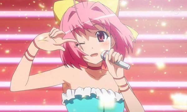 盘点动漫里的人气偶像歌姬，台上台下差距原来这么大