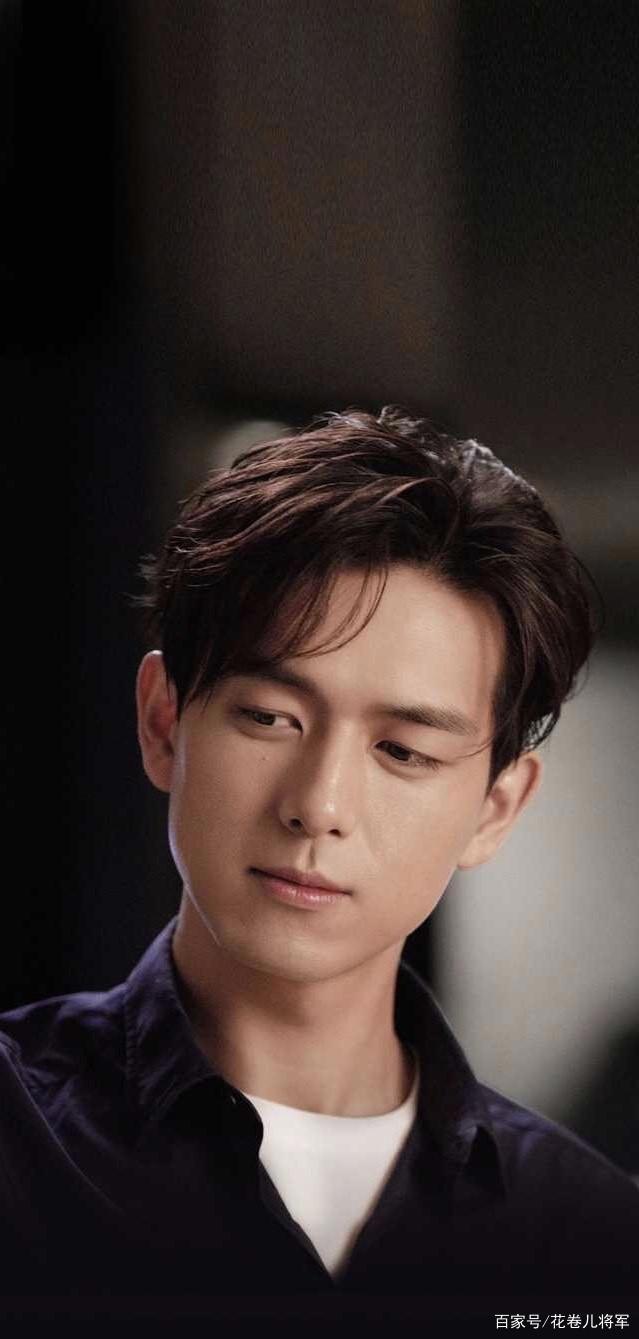 李现跨年晚会首秀，再登热搜！扒一扒李现爆红的那些内幕