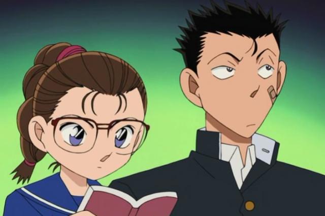 小五郎其实很爱妃英理，哪有什么蠢侦探，只不过是大叔堕落了而已