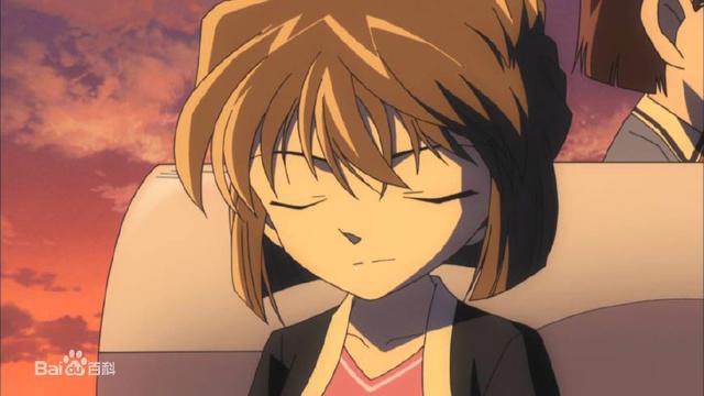 你知道《名侦探柯南》中哪些人都知道柯南的真实身份吗？