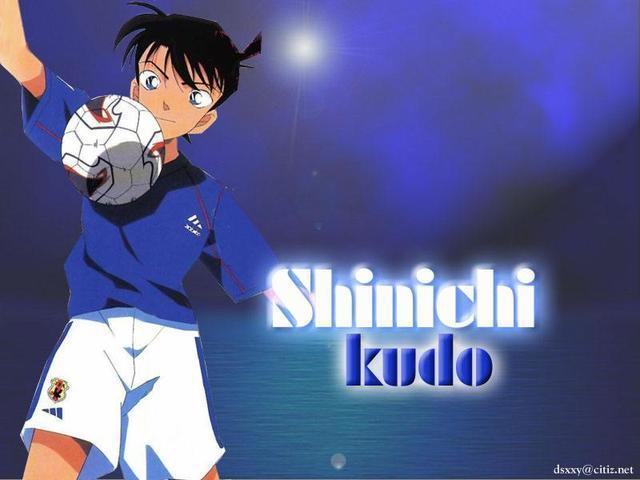 曾入选高中校队，又获得阿笠博士的帮助，柯南踢球到底什么水平？