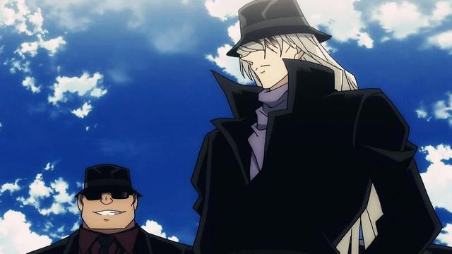 蜡笔小新：动漫离谱事件，柯南上25年一年级不算啥，小新永远5岁