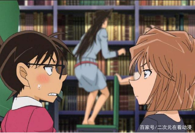 名侦探柯南：小兰的扑倒，再看小哀的扑倒，为什么差距这么大？