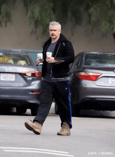 马特里夫斯导演的新版《蝙蝠侠》很可能改编漫画《漫长的万圣节》