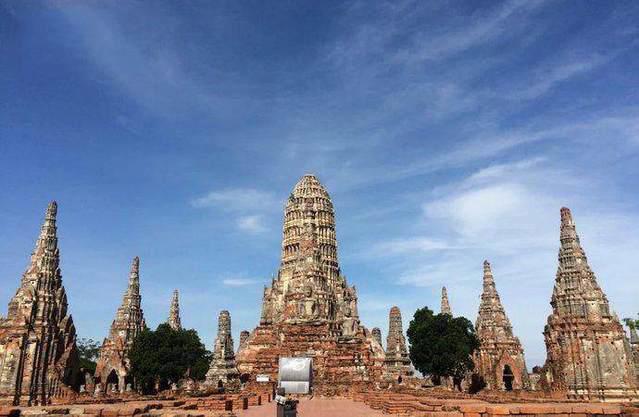 还记得动画《调教咖啡厅》吗？ED画面里的风景建筑都这里了