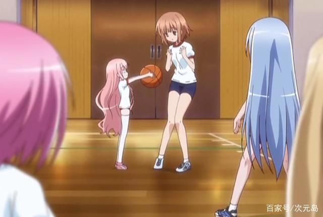 动漫中那些身高一米八以上的女孩子，甚至还有快两米的高中生