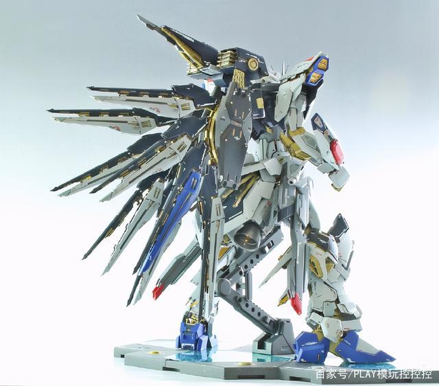 高达创形者外传，强袭自由MR-G高达模型