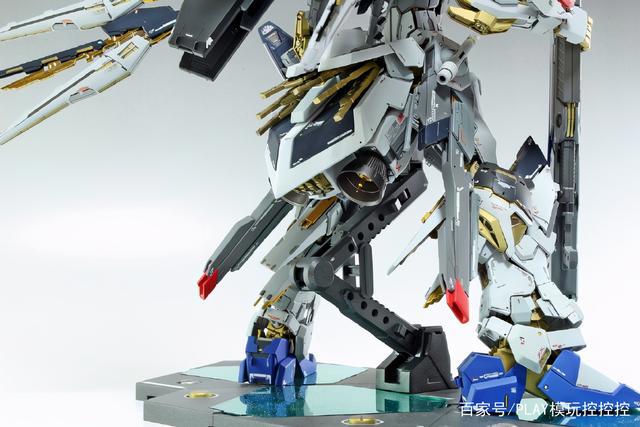 高达创形者外传，强袭自由MR-G高达模型