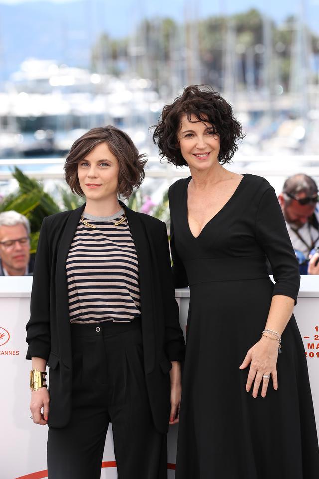 戛纳电影节：影片《喀布尔的燕子》主创亮相