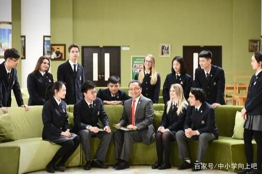 一年学费20 万，依然有很多学生挤破头也要上