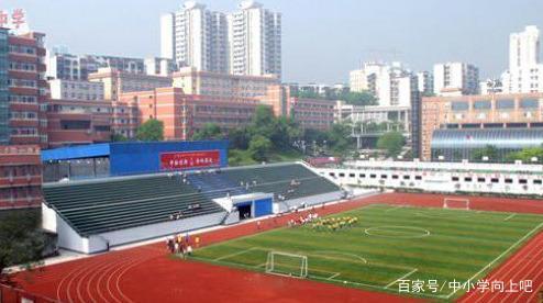 一年学费20 万，依然有很多学生挤破头也要上