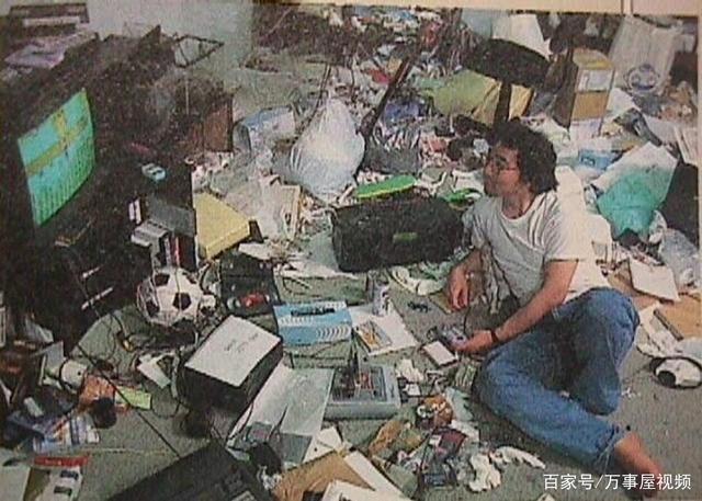 18位日漫漫画家大佬的工作室曝光，尾田的更乱？有的像牙医