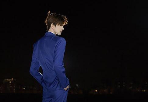 熊祁Cos名侦探冰上的尤里，粉丝：女生帅气起来就没男生的事了