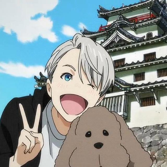 《冰上的尤里》银发少年维克托，连嘴型都是爱心型，简直太可爱了