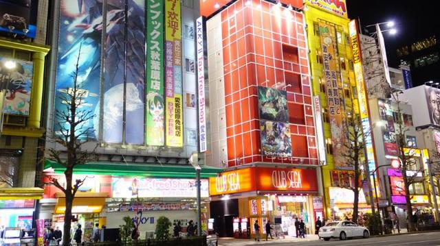 动漫迷的圣地，动漫城秋叶原，一条“女仆街”宅男们向往的地方