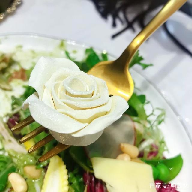 厌倦了网红店？《梦王国与沉睡的100王子》动画期间限定餐厅了解下